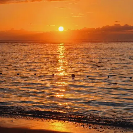 Sunsetview Beach Apartment